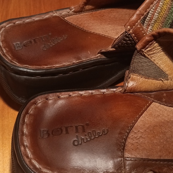 Born Striped Leather Slide Sandals Size Women's Size 10 - Picture 4 of 9